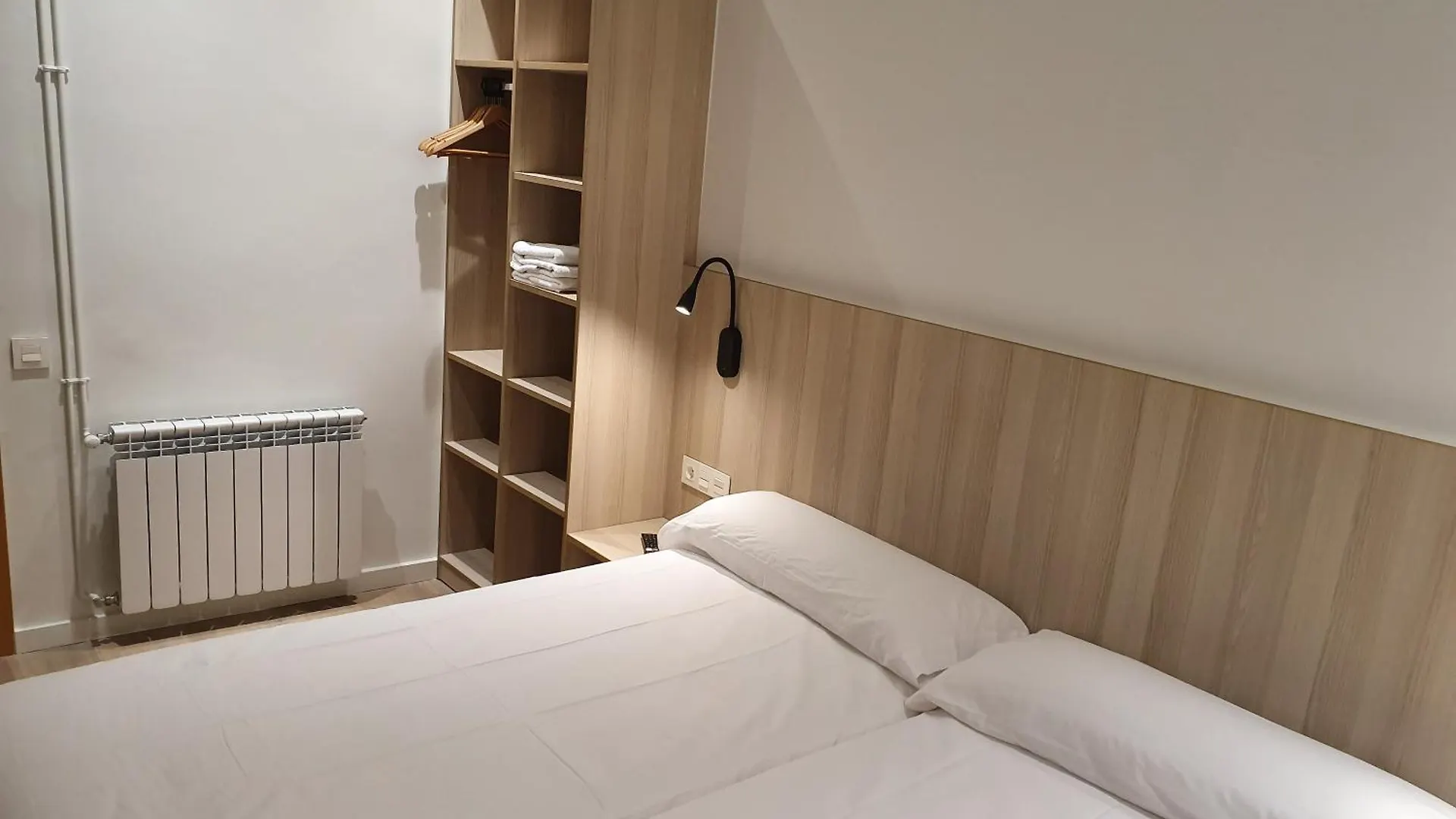 Hostal Bestprice Barcelona Stadium Casa de hóspedes