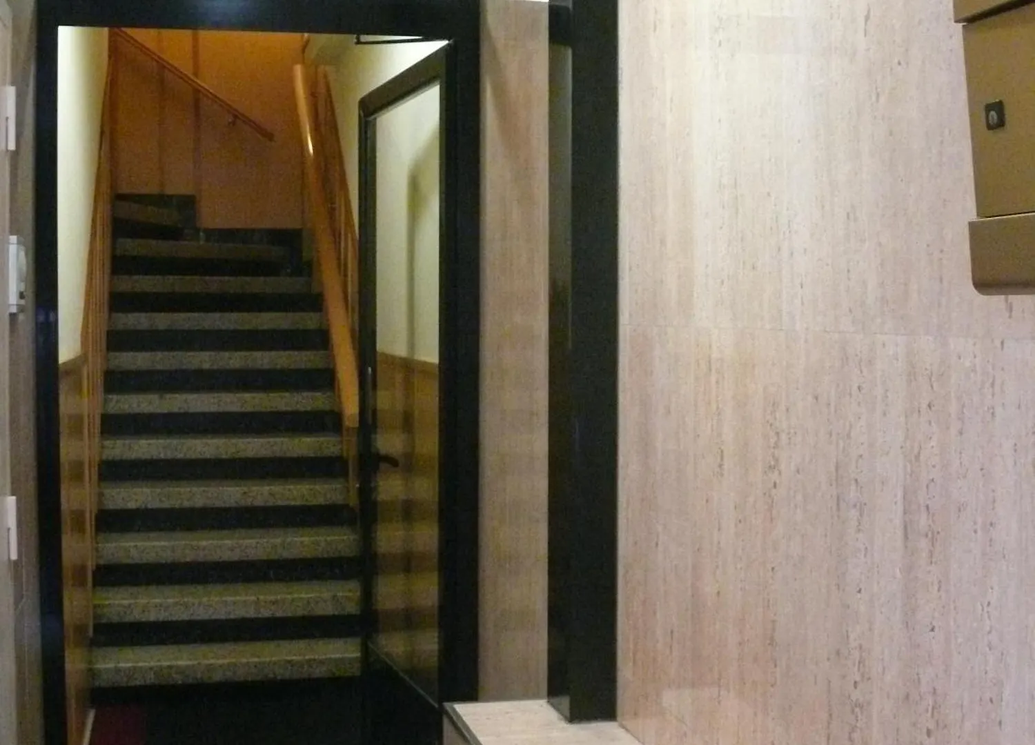 Guest house Hostal Bestprice Barcelona Stadium