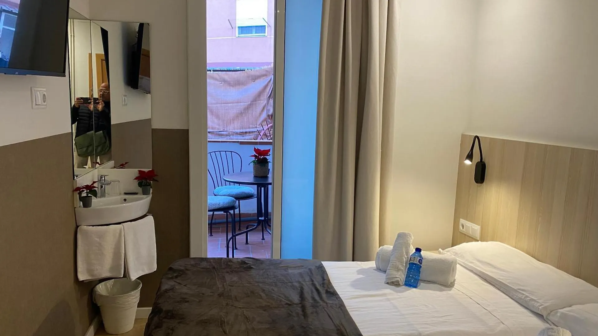 Hostal Bestprice Barcelona Stadium