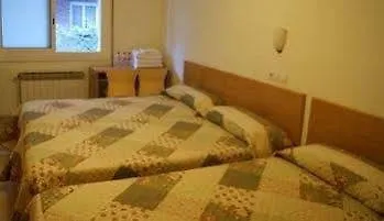 Guest house Hostal Bestprice Barcelona Stadium