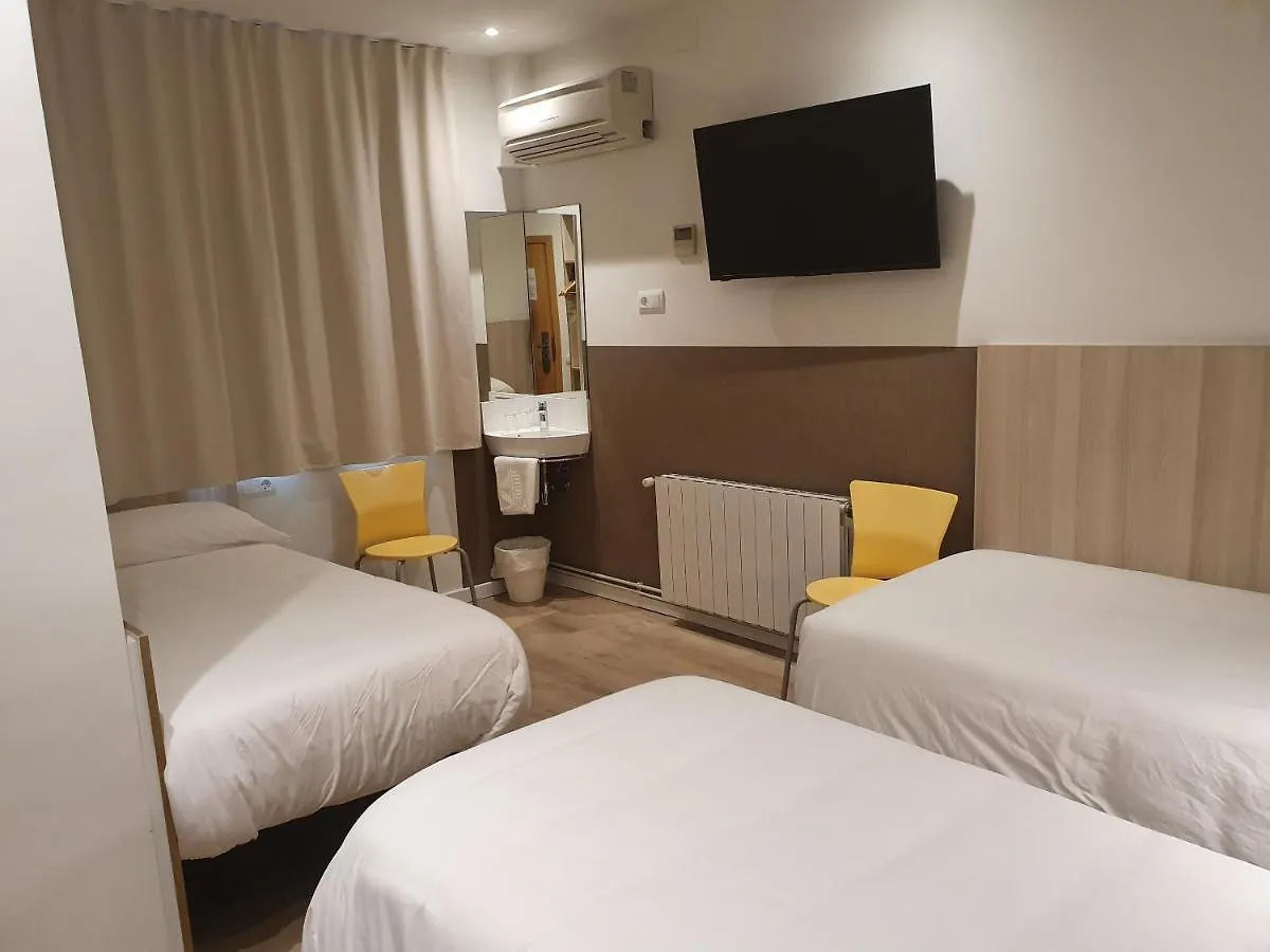 Guest house Hostal Bestprice Barcelona Stadium Spain