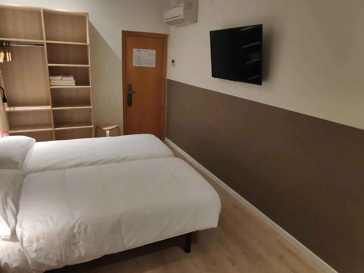 Hostal Bestprice Barcelona Stadium